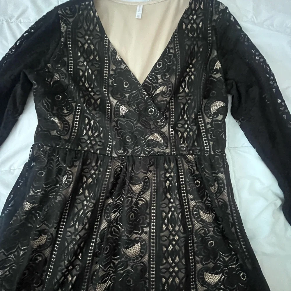 Black Lace Dress - Picture 2 of 7